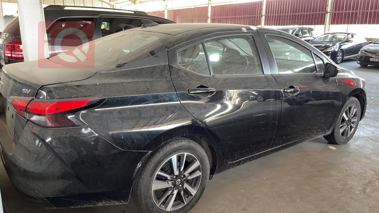 Nissan Versa